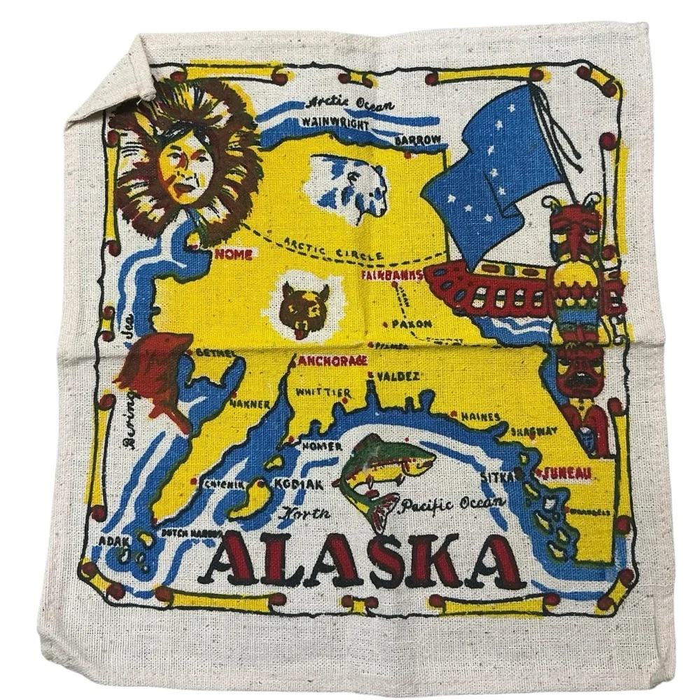 Vintage Alaska State mid-century tablecloth with matching napkins 33 x 34 USA